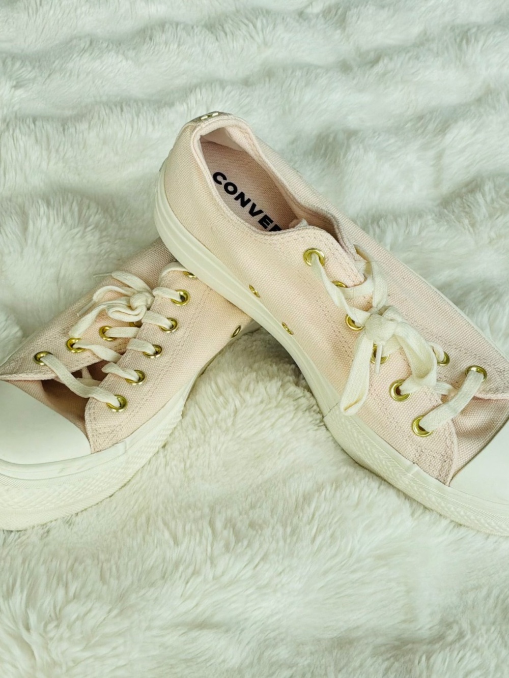 Converse All Star Pink Canvas Low Top Sneakers Size Women’s 10 / Men’s 8